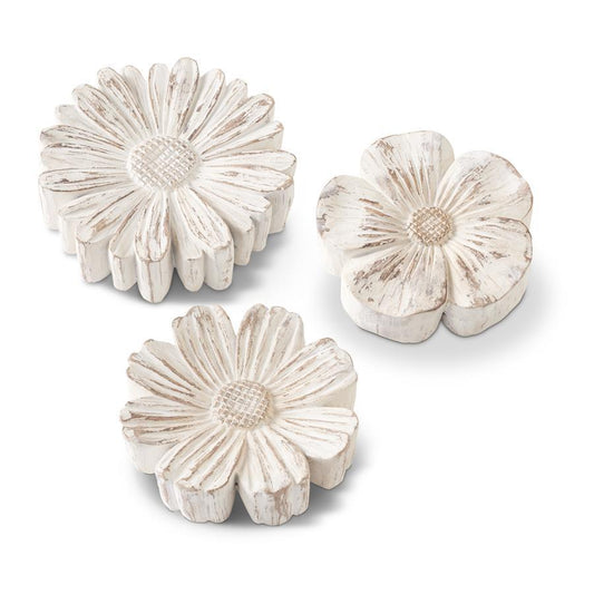 Resin Whitewashed Tabletop Daisies